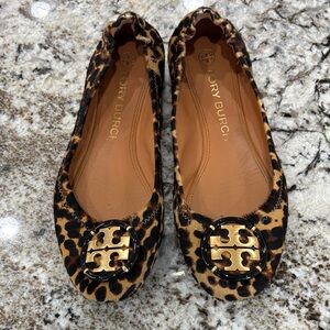 Tory Burch Leopard-Print hair-calf Logo Ballet Flats, size 9